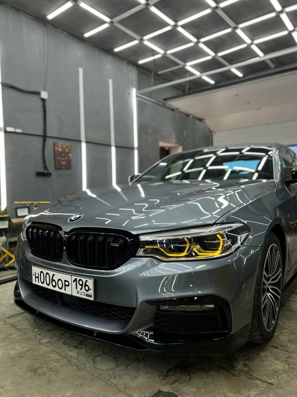 BMW в студии — фотография из карточки RSK Detailing на Яндекс Картах